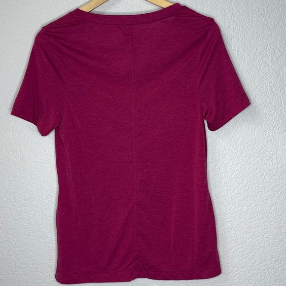 Cotopaxi Paseo Travel T shirt Raspberry Pink Red size XSmall - Picture 9 of 10